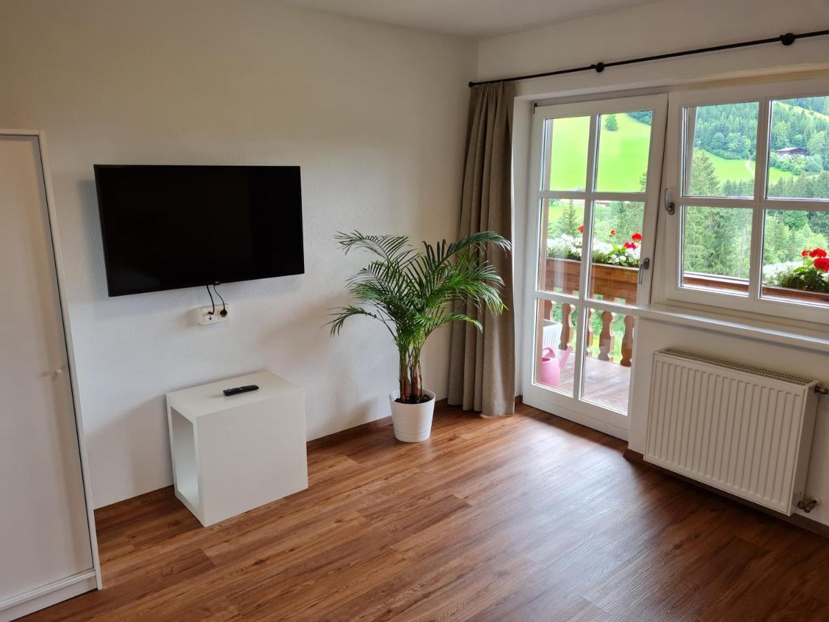Ferienwohnung Zauberwinkelweg Mit Traum-Aussicht! วิลด์เชอเนา ภายนอก รูปภาพ